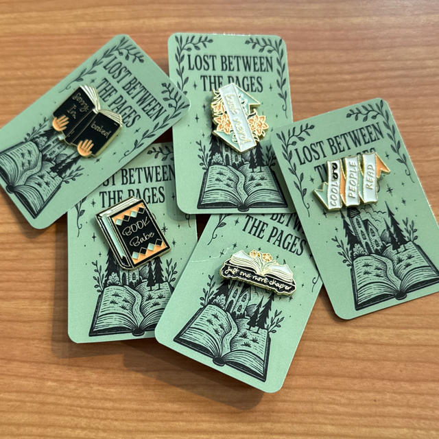 Pin badges 