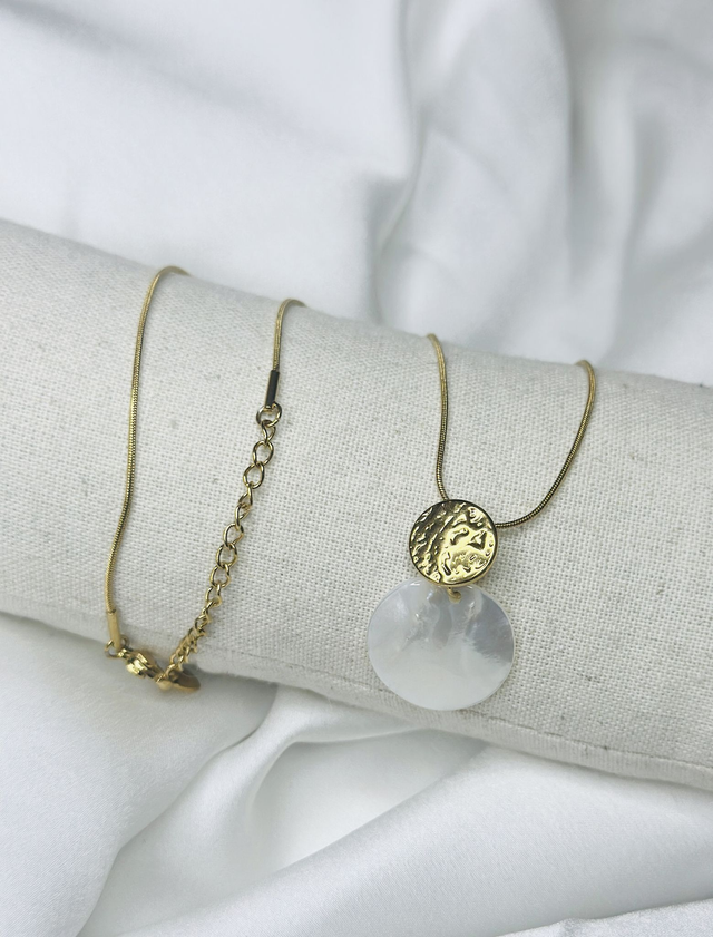 45-Collier nacré