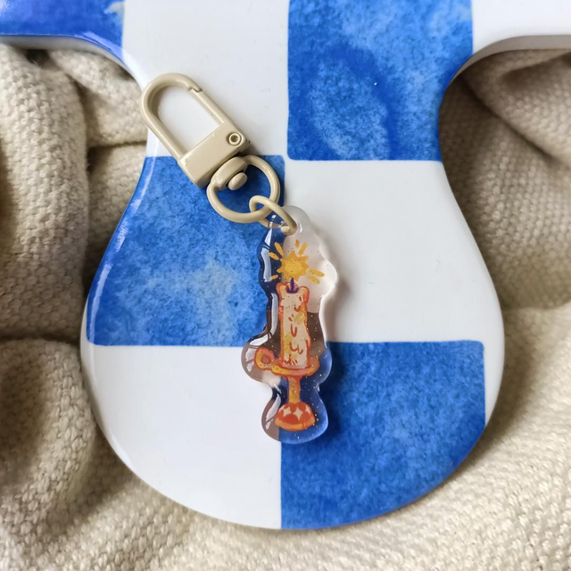 pretty light - acrylic keychain 
