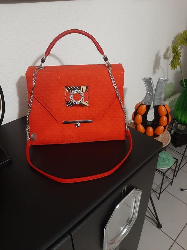 sac bandoulière de luxe rouge velour mélange tissu wax		 		