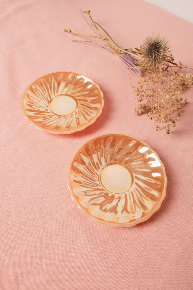 Lot de 2 soucoupes pêche Fire King ✨