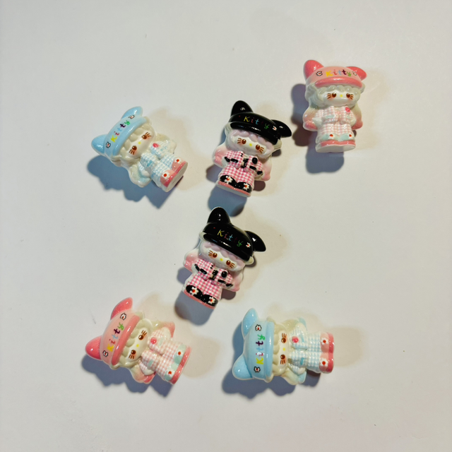 3 Piano Hello Kitty figures