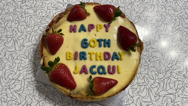 Strawberry Cheesecake in 8 inch tin