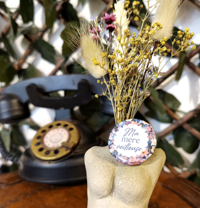 Badge &quot;Ma mère veilleuse&quot;