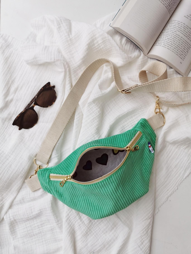 Banane THELMA velour vert