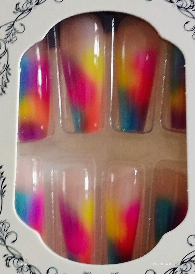 Faux ongles magiques 