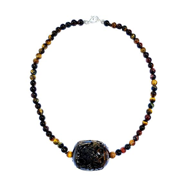 Collana in occhio di tigre con elemento centrale in corno inciso modello 0829