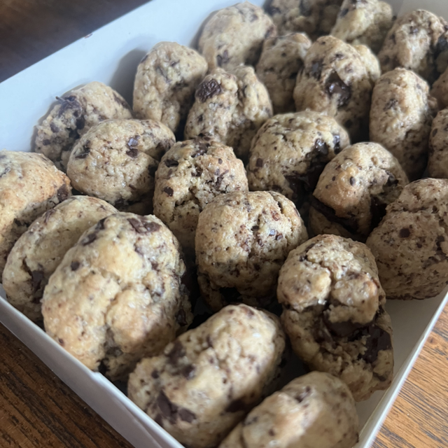 Box Cookies Balls 