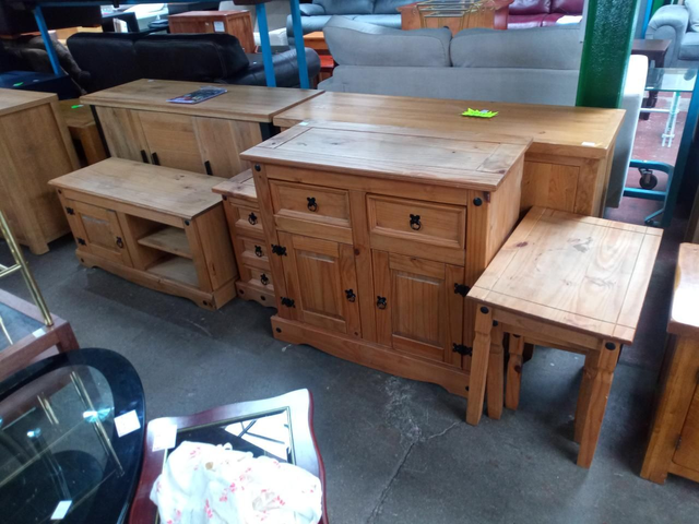 Solid Pine Living room Set