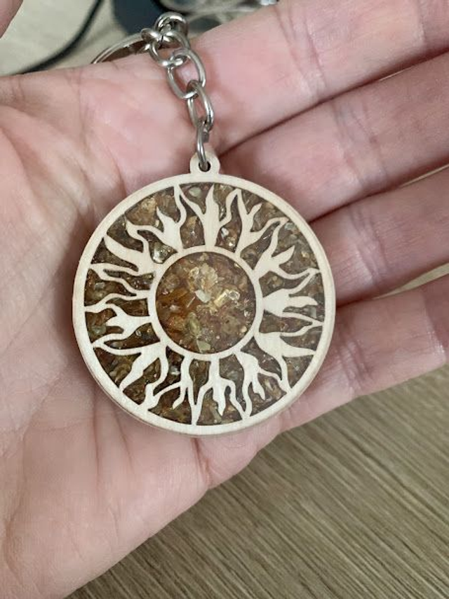 Porte-clé Soleil incrusté d&#039;Ambre 