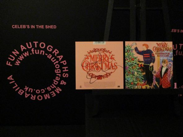 Ed Sheeran - 'Merry Christmas' Authentic Autographed Single Cover (1)