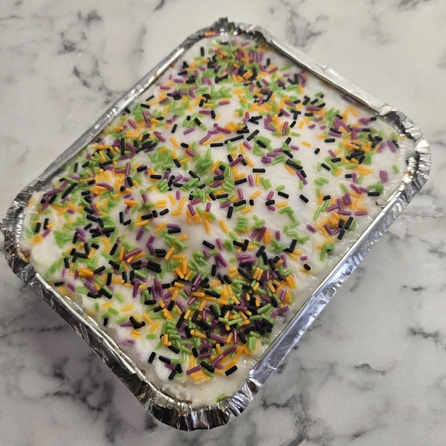 Vanilla Sprinkle Sponge Tray