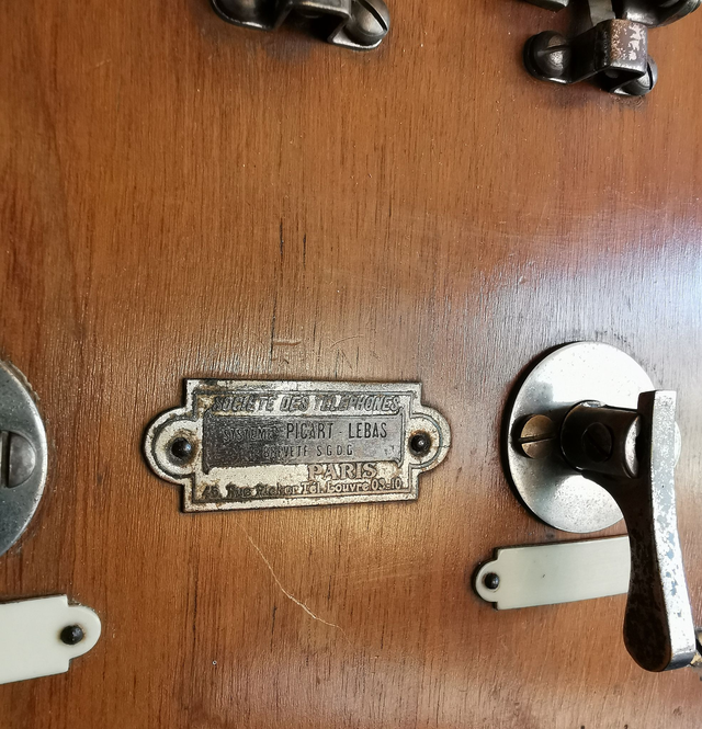 Applique murale lampe vintage standard téléphonique bois "Picart Lebas"