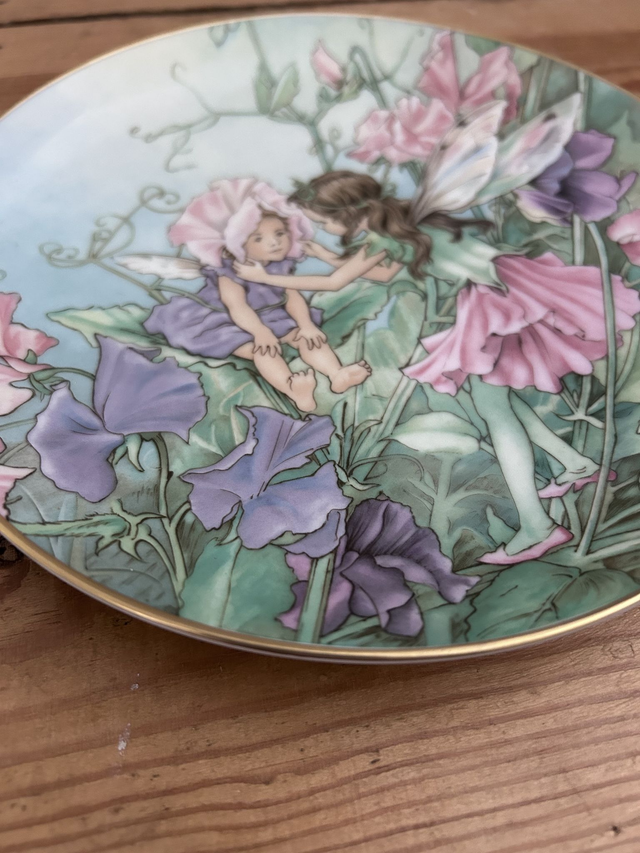 "The Sweet Pea Fairy" Collectors Wall Plate from the Flower Fairies Collection - Boxed