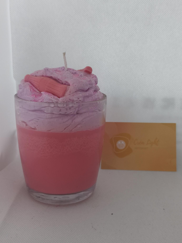 Bougie parfumée à la rose grande