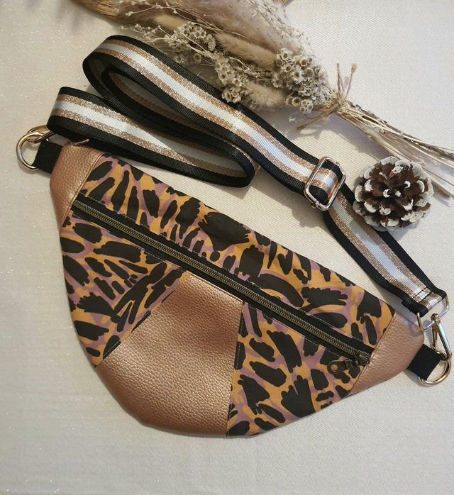 Banane simili cuivre 