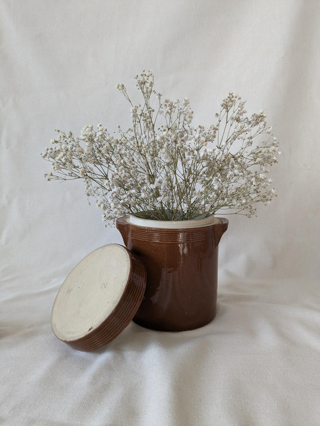 Ancien pot de conserve