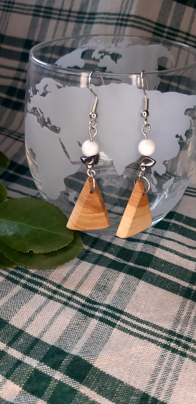 Boucles d'oreilles bois et pierres naturelles