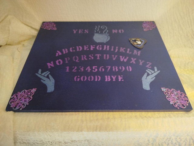 Planche de ouija bleue