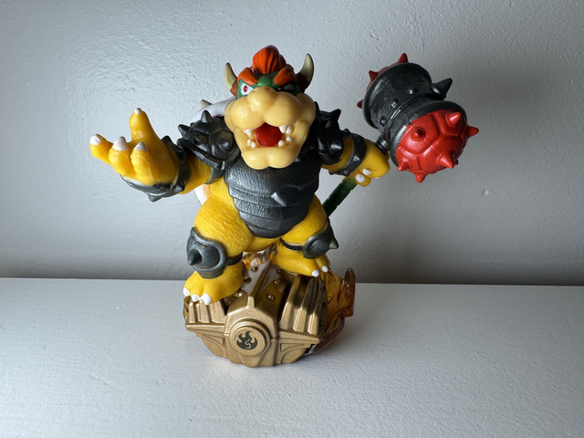 Hammer Slam Bowser - Fire - Skylanders - SuperChargers