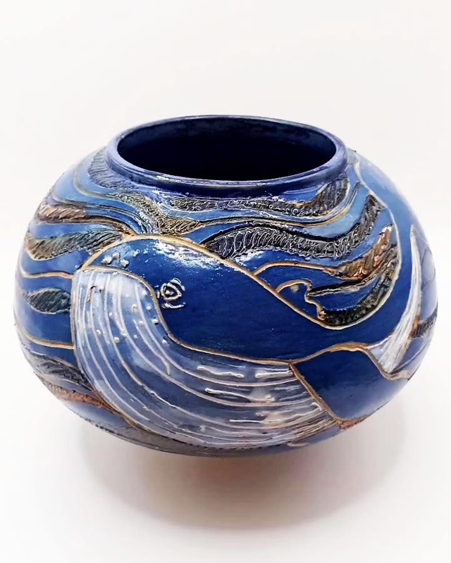 Whale globular jar