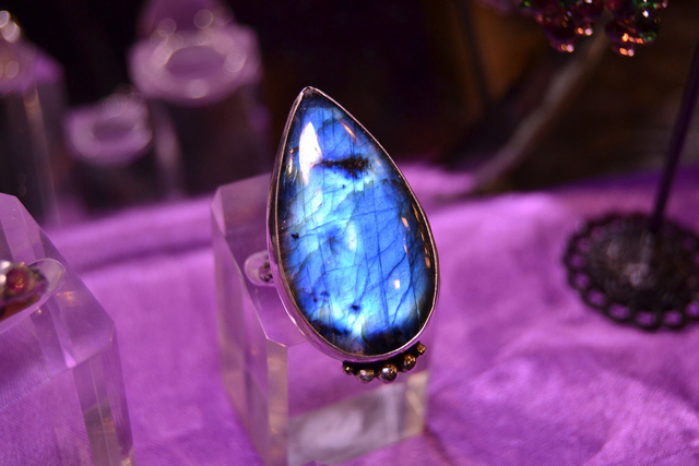 Labradorite Star Scattered Ring 