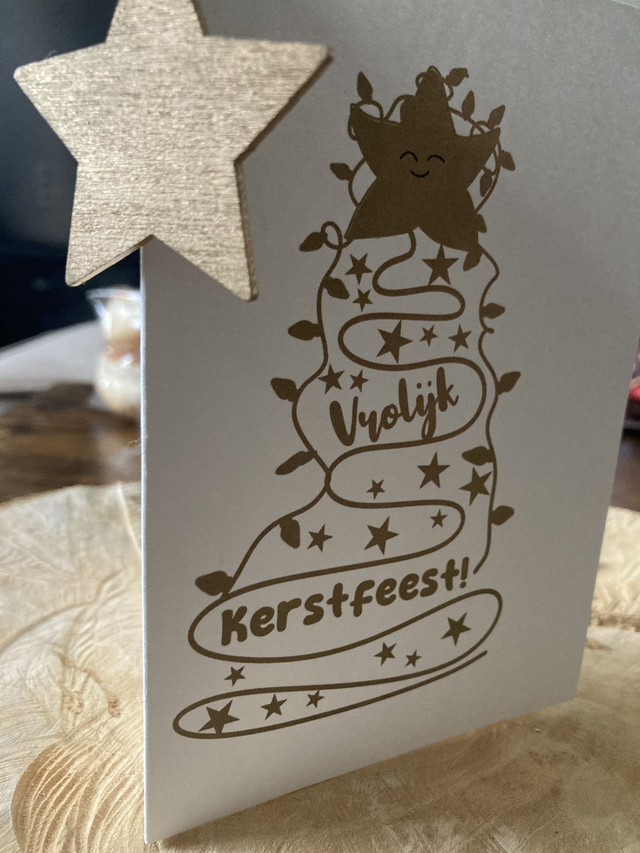 Vrolijke Kerstkaart Goudkleurig met Houten Kerstster | gevouwen kaart | met envelop | Vrolijk Kerstfeest