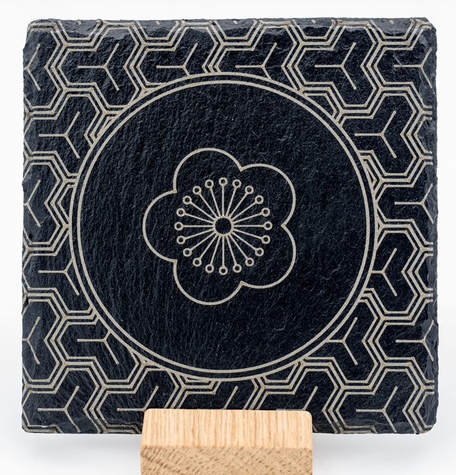 Dessous de verre en ardoise gravée – Bishamon Kikkō, lot de 4