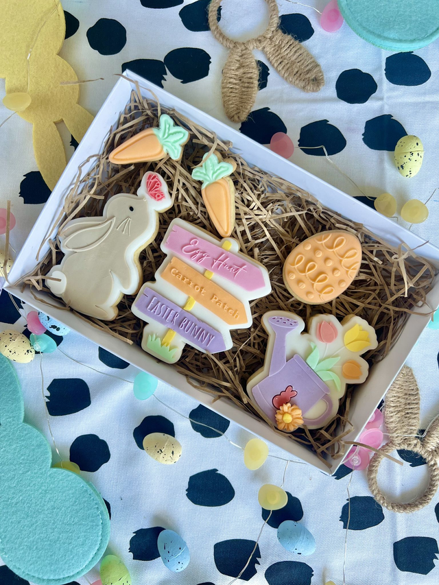 Easter Bunny Biscuit Box