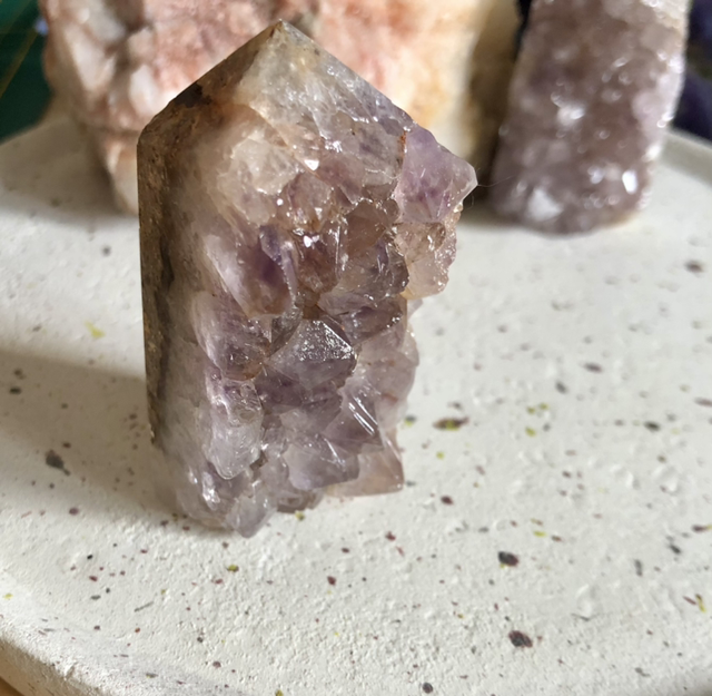 Obélisque semi polie Améthyste A 