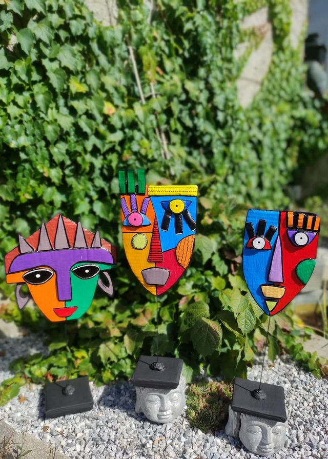 Masques En Carton Et Papier Mache