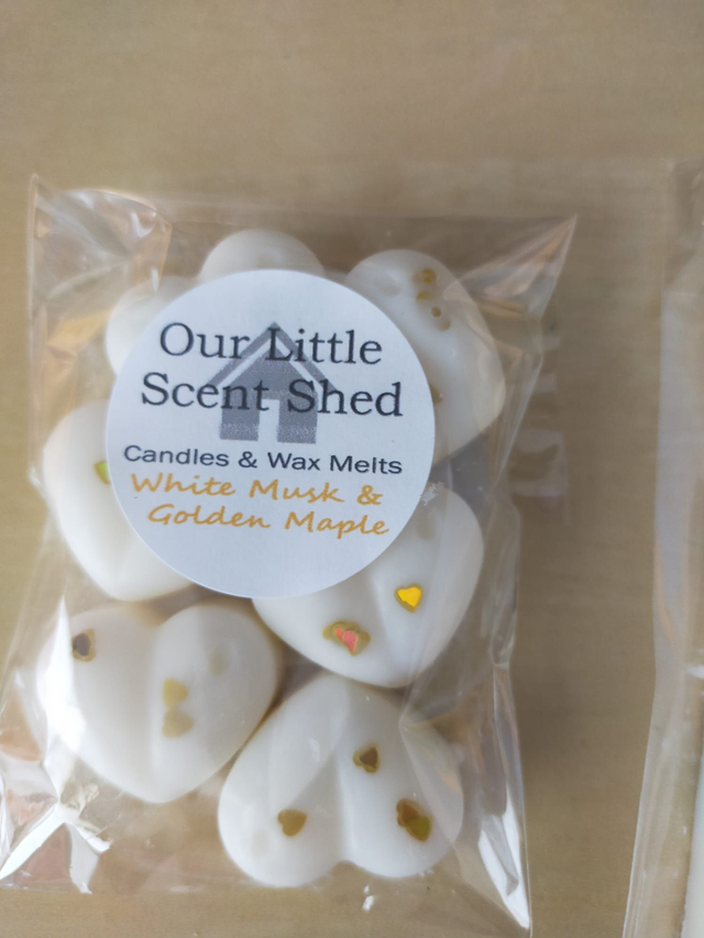 WHITE MUSK AND GOLDEN MAPLE