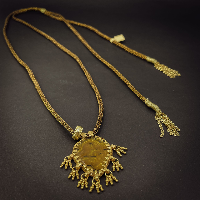 Collier amulette ancienne