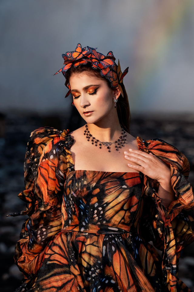 COLLIER - FLY ME TO THE MOON (argenté/grenat)