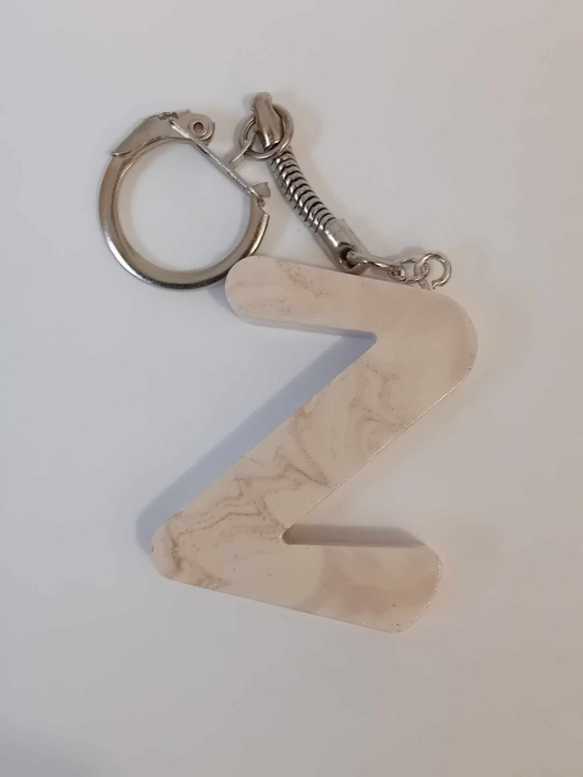 Porte clef lettre Z en jesmonite 