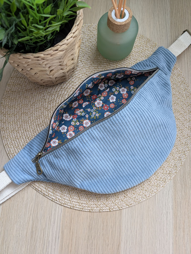 Sac banane femme en velours cotelé bleu clair 