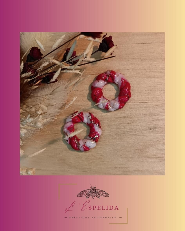 Plurielles couronnes rouges, blanches translucide et feuilles or