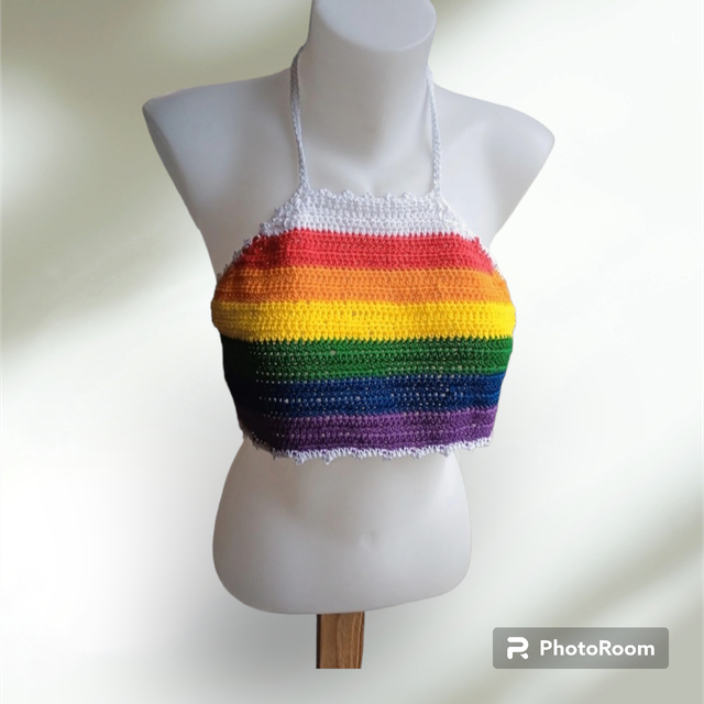  Crop top rainbow / rainbow Halter top / fait mains/ lgbtqia+/ fierté 