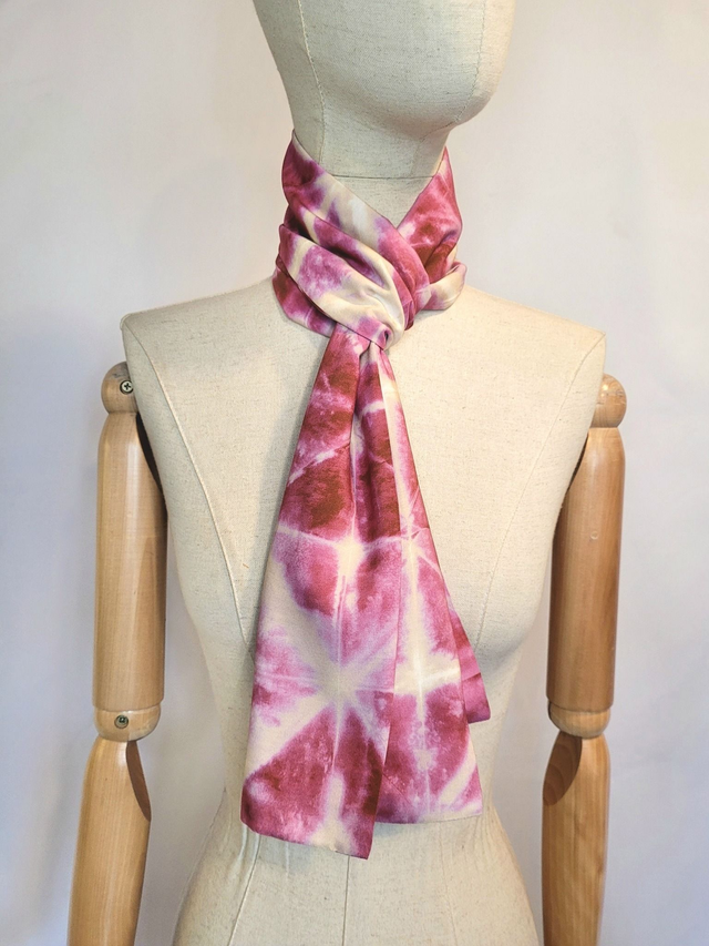 Écharpe Couture - Soie Imprimée Rose Motifs Géométriques - Pièce Unique (1)