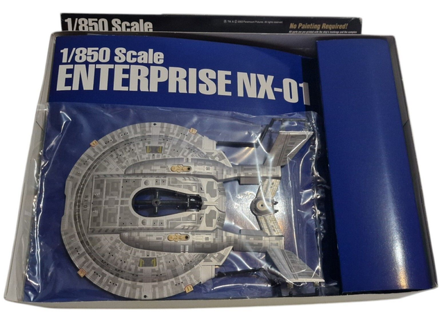 1/850 scale Enterprise NX-01 model kit