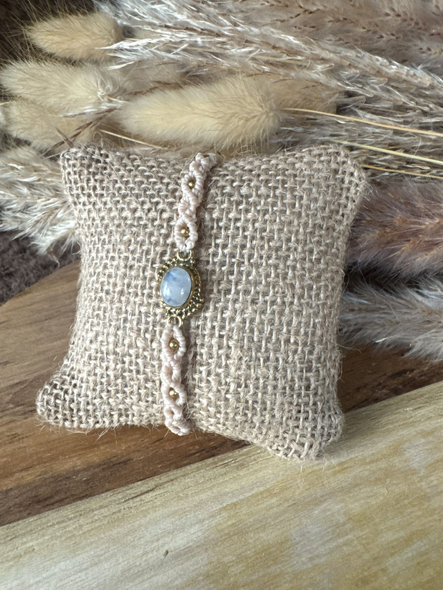 Luna - Bracelet micro-macramé et pierre de lune / Collection Céleste