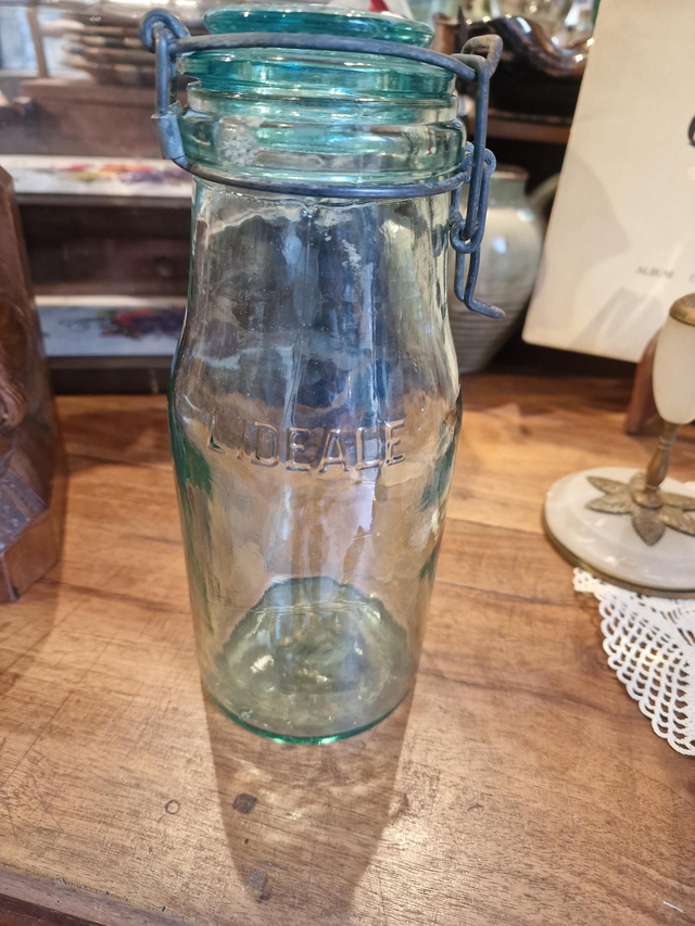 Bocal de conservation ancien