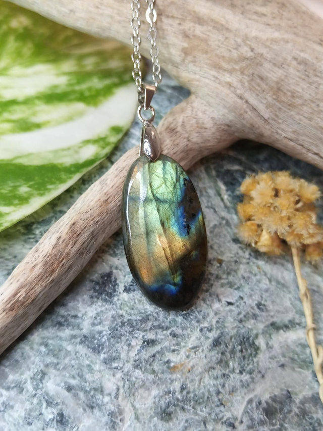 Pendentif 2 labradorite 3x1,5cm