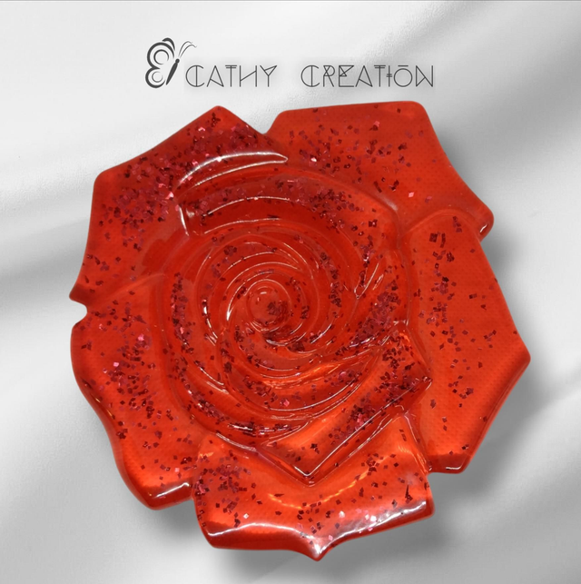 Sous verre ou tasse rouge pailleté 