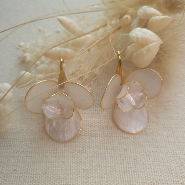 BOUCLES D'OREILLE en résine-bijou de la mariée-Collection BACCHUS