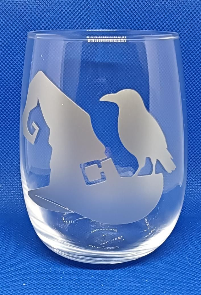 Custom Design Vinyl Silver Witches hat &amp; Raven 13oz Glass.