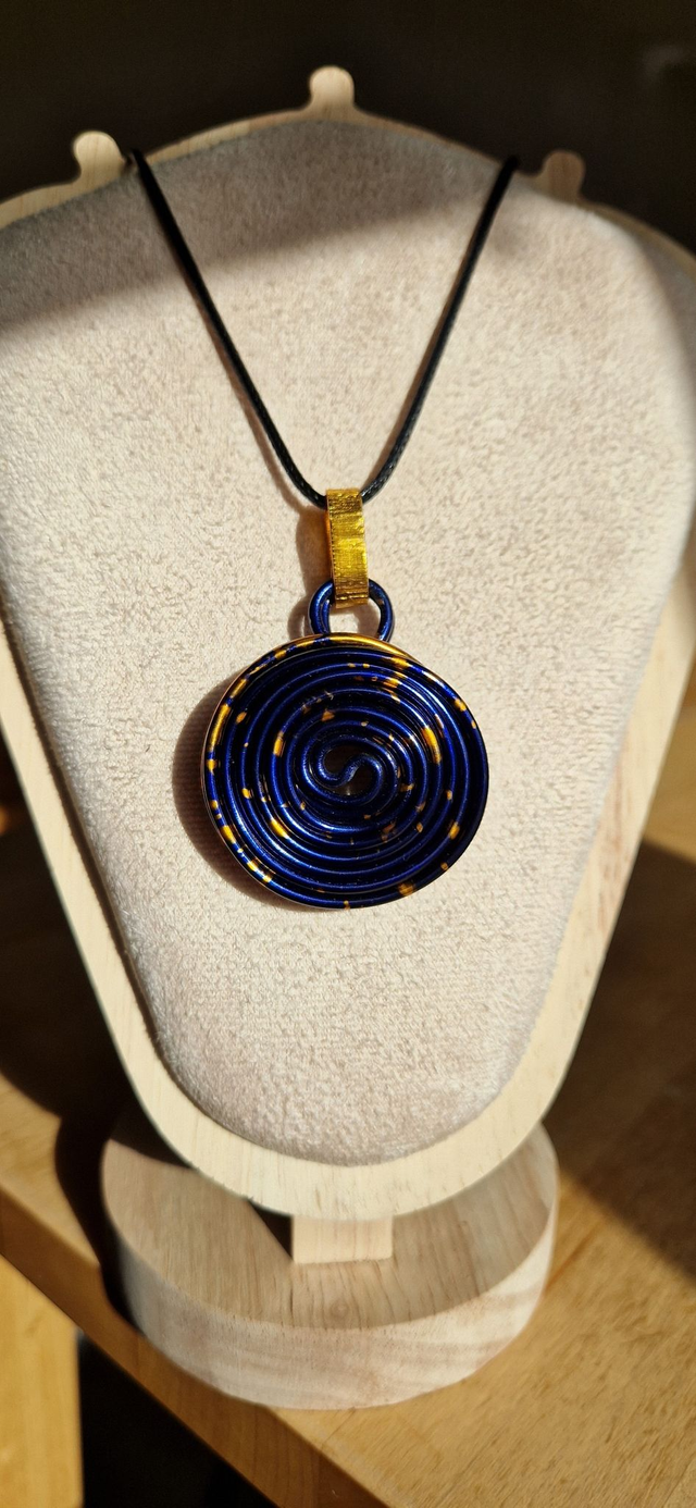 Schneckenkette in verschiedenen Farben     Halskette