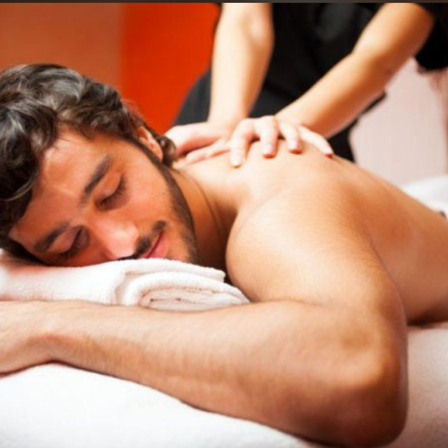 120 minutes ThaiVedic oil massage 