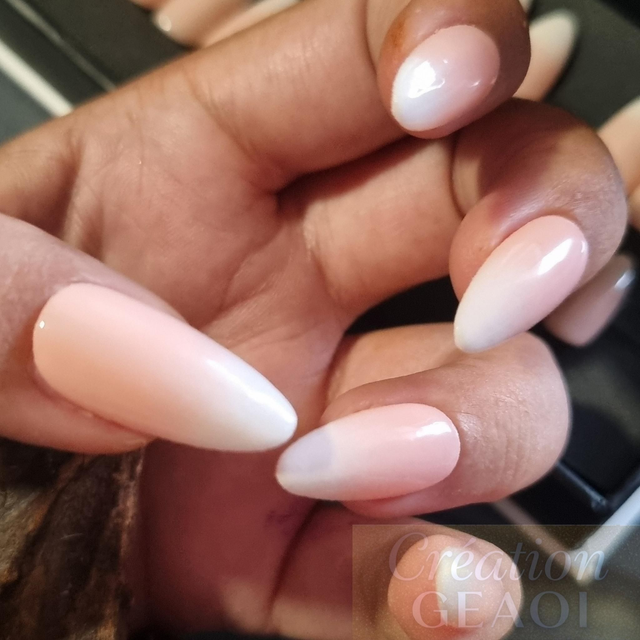 Babyboomer nude little Amande M