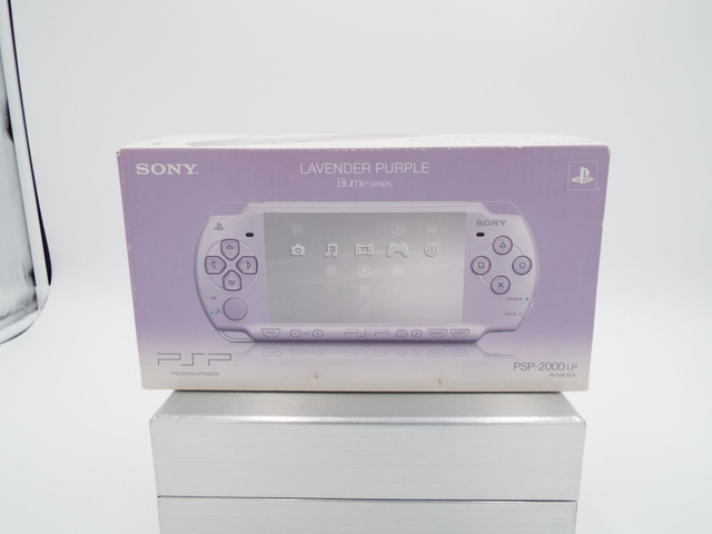 My first PSP (2000) plus my first shell swap! : r/PSP